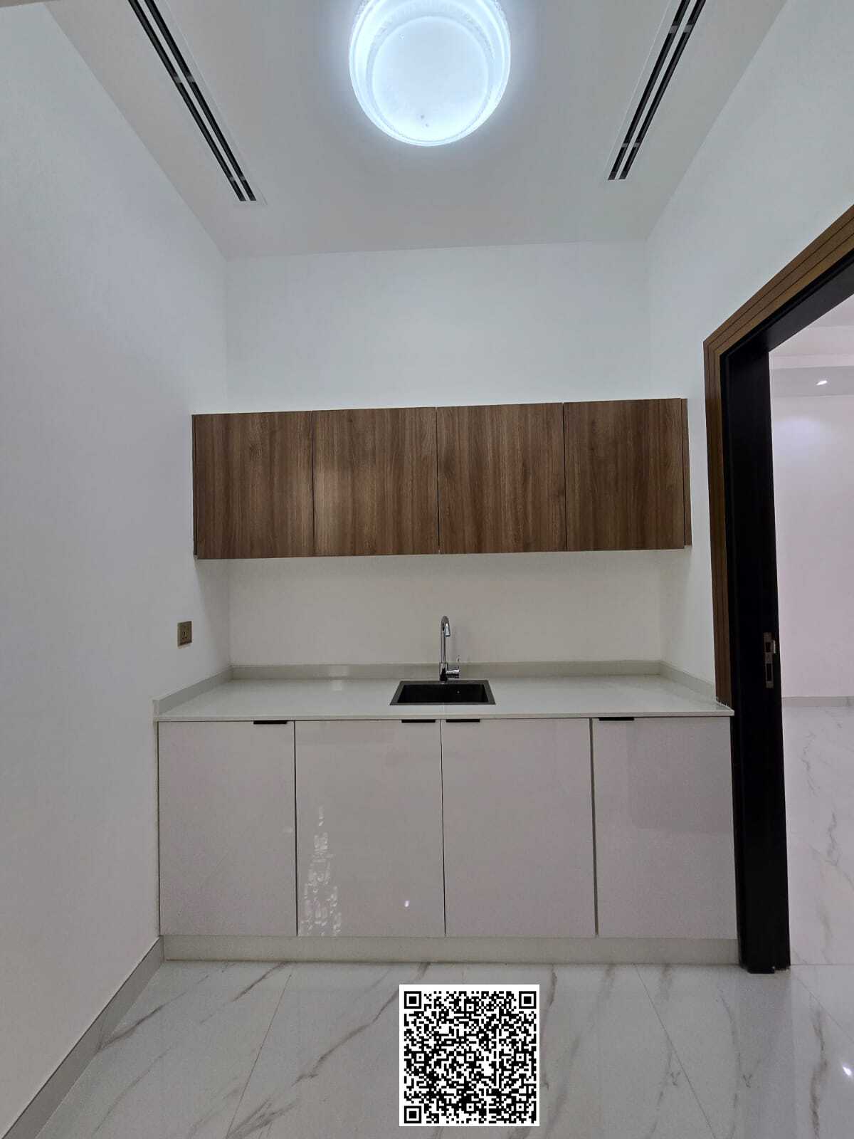 Villa Town House For Sale